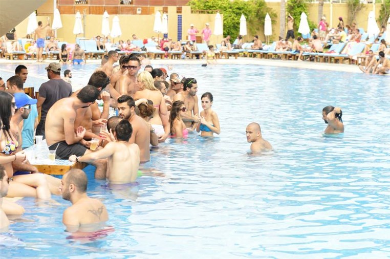 Beach Party at Cyan